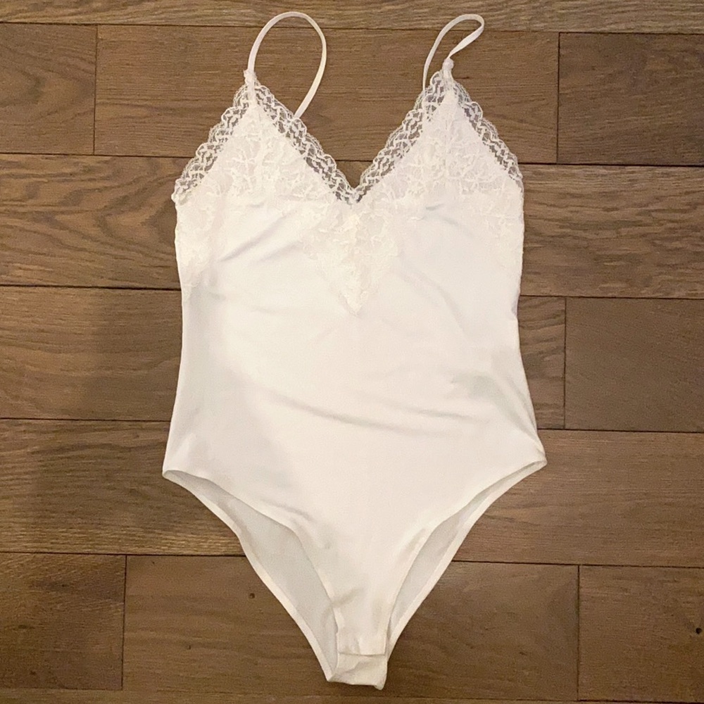 Zara White Lace Bodysuit